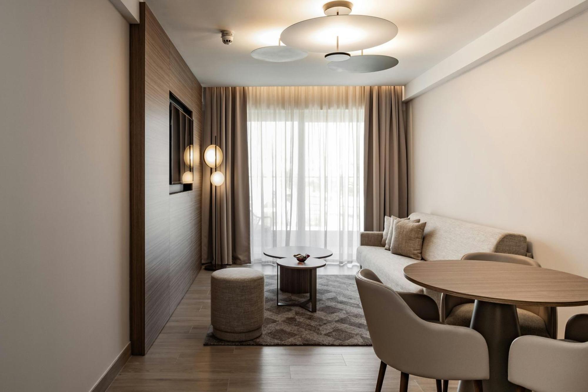 Hotel Ac By Marriott St Julian's 4*